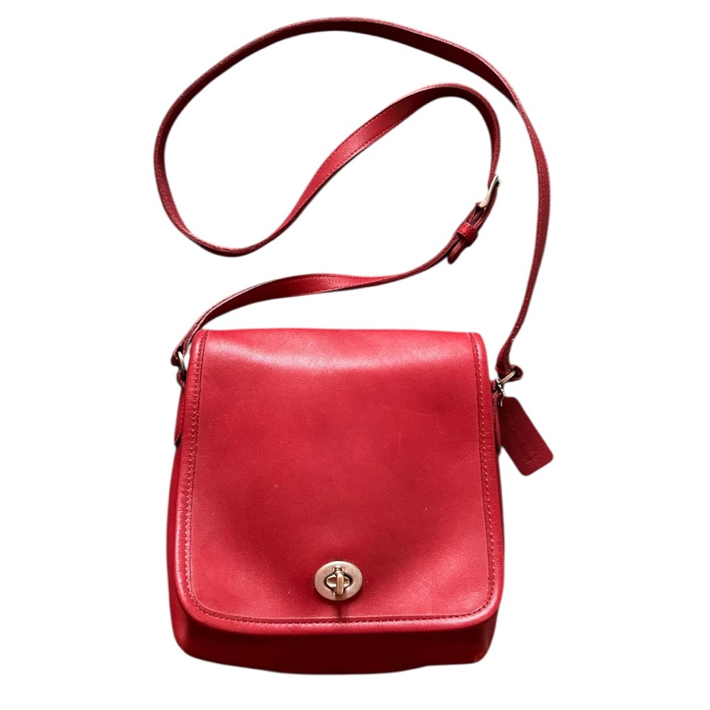 Vintage Coach Classic Companion Flap Bag Style 9076 in Red